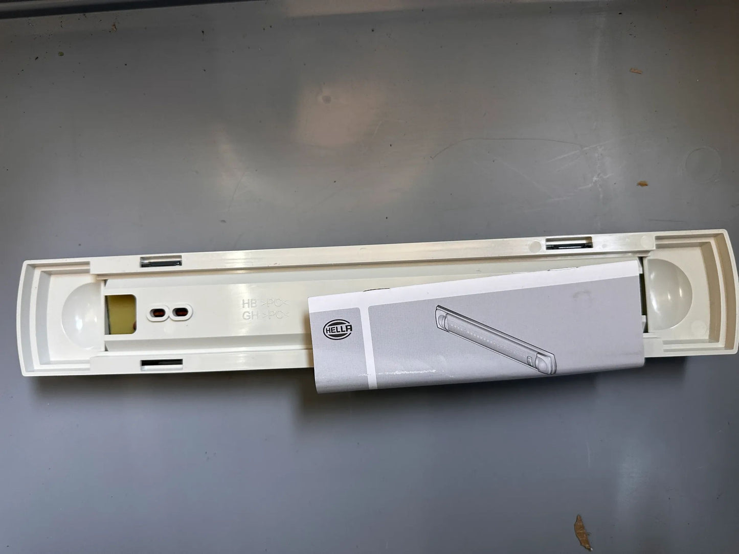 Original Hella Innenraumleuchte 2JA 007 373-311 NEU