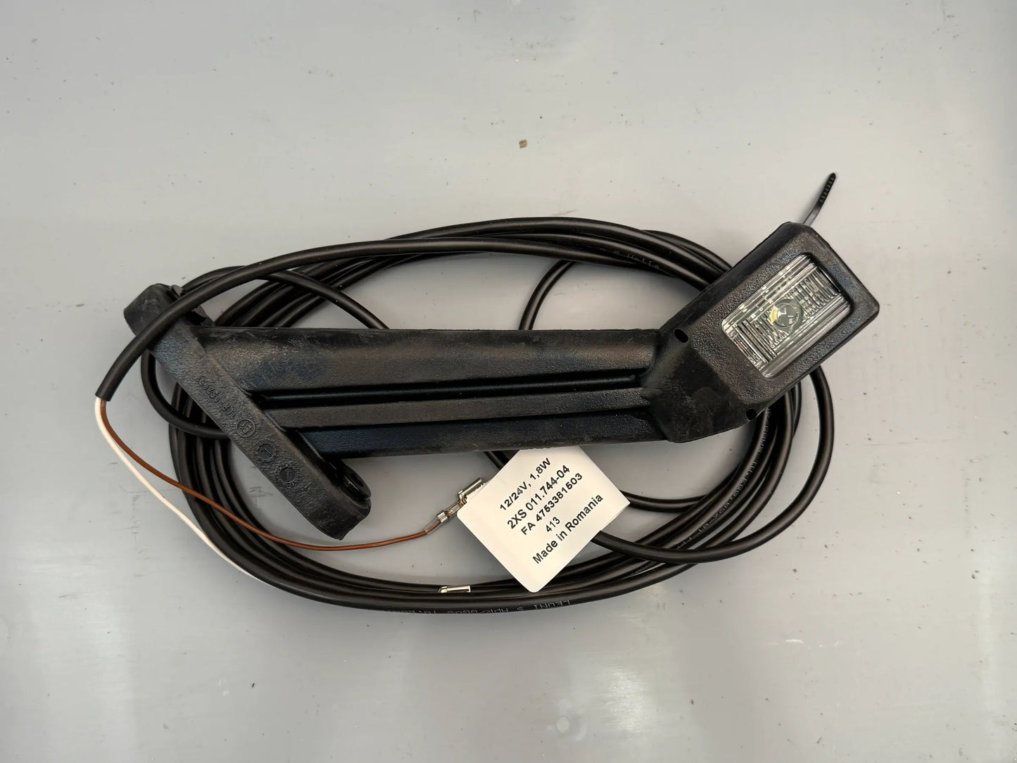 Original Hella Umrissleuchte Rechts 2XS 011 744-041 NEU