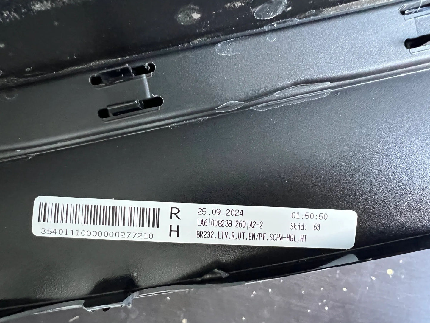 Mercedes-Benz SL 63 AMG W232 Verkleidung Längsträger Rechts unten A2326983600