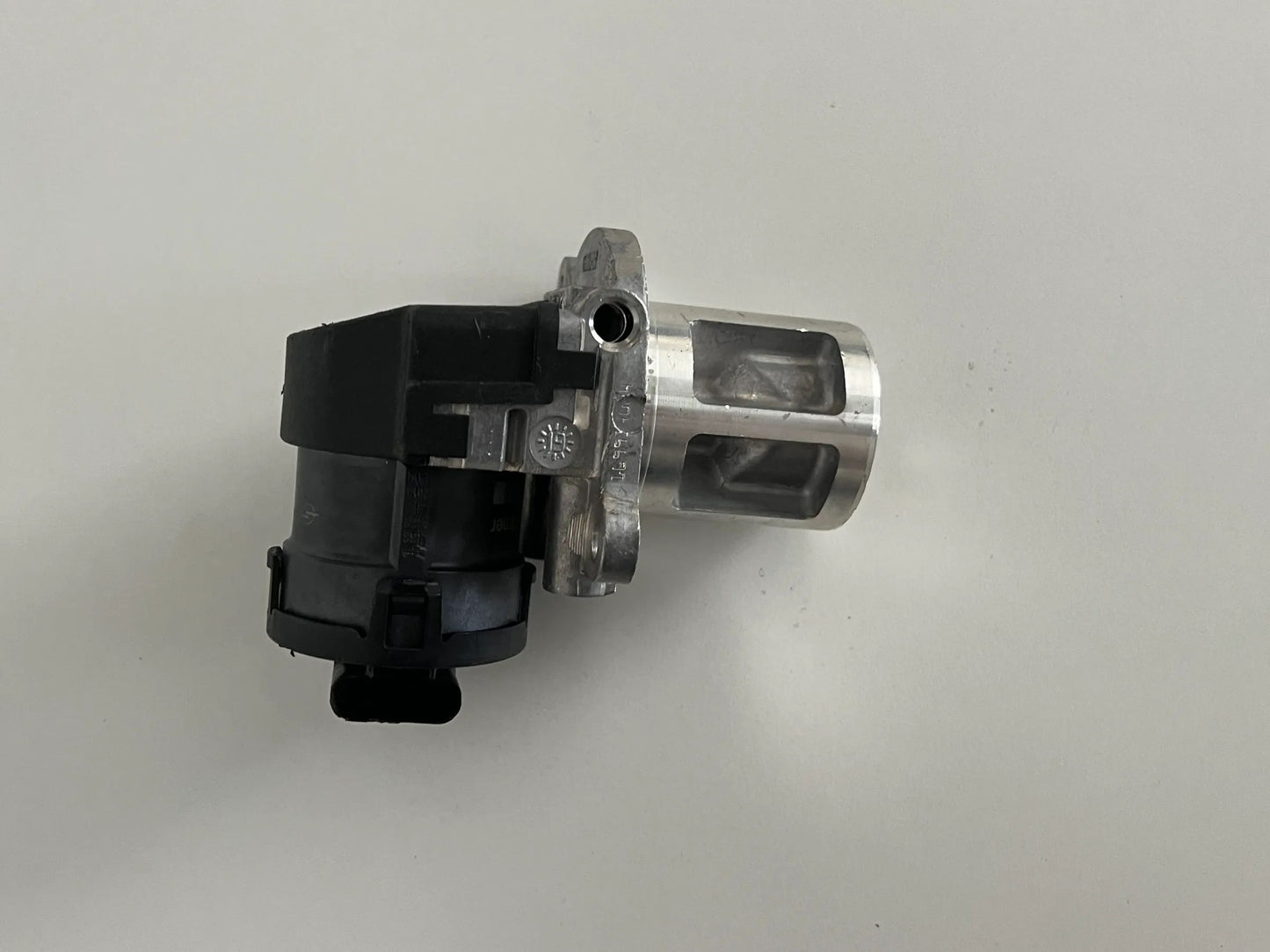 ORIGINAL Mercedes-Benz OM 642 Abgasrückführventil Ventil A6421401060 NEU
