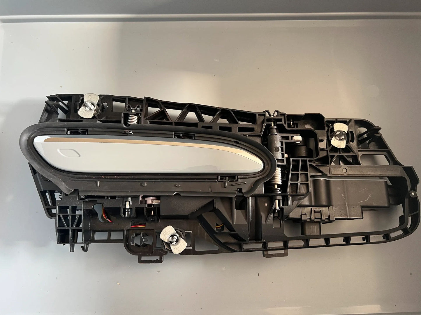 Original Mercedes-Benz CLA W174/178 Türgriff Rechts A0997605407 NEU