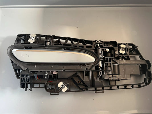 Original Mercedes-Benz CLA W174/178 Türgriff Rechts A0997605407 NEU
