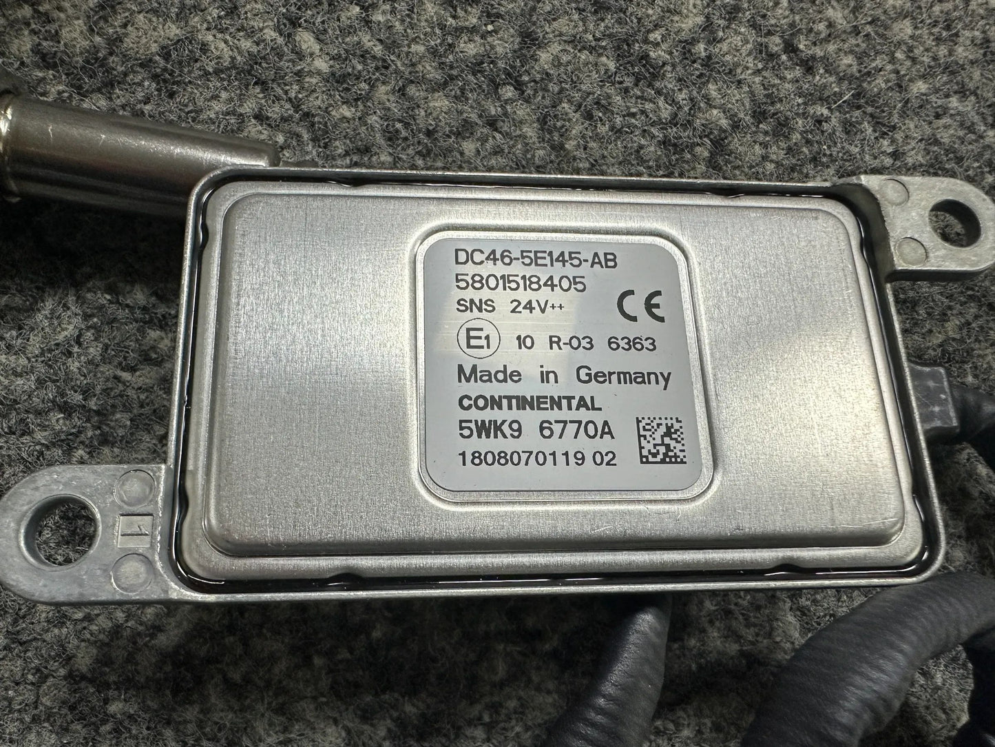 Original IVECO NOX SENSOR 5801518405 5WK96770A NEU