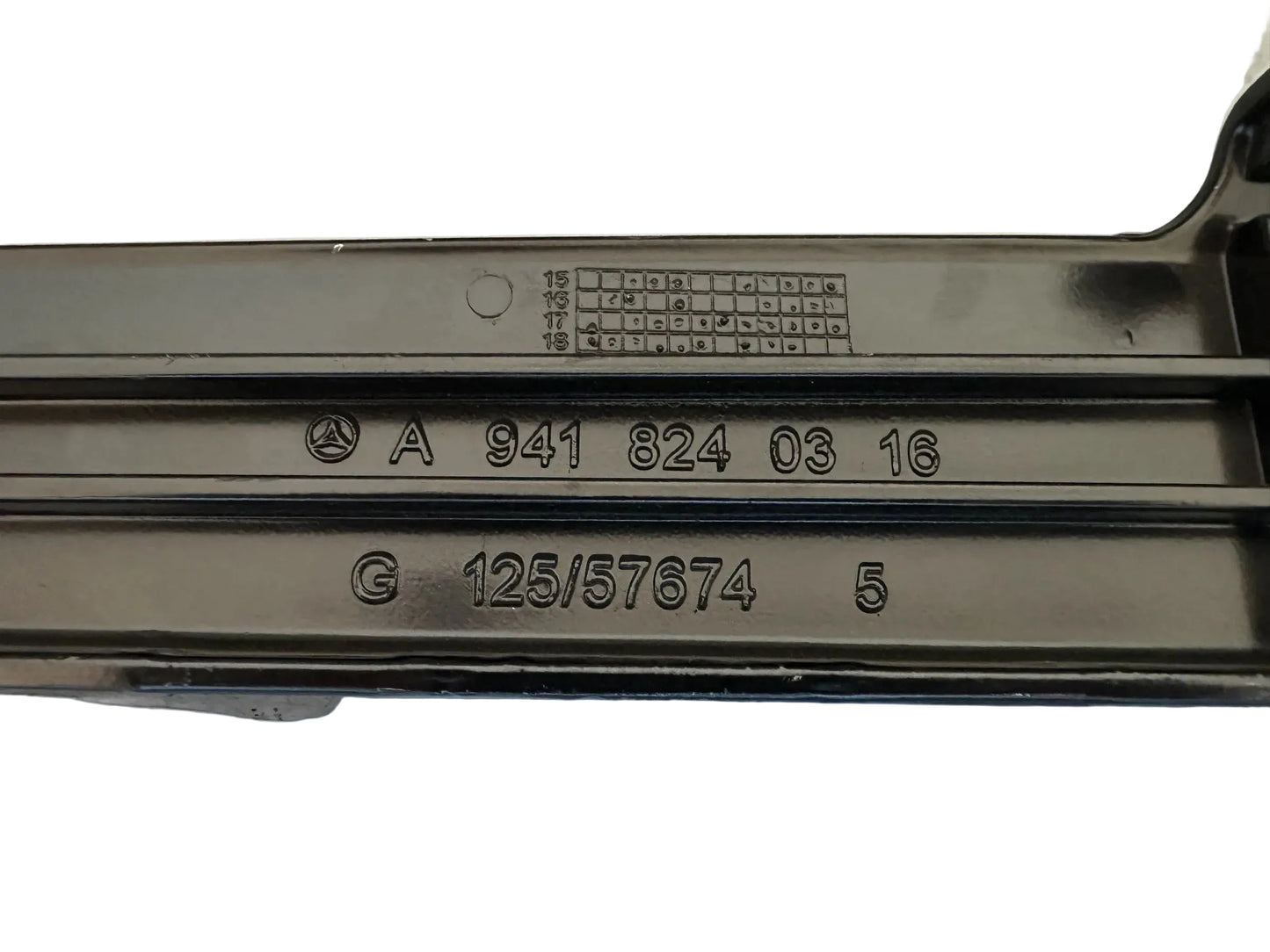 Original Mercedes Benz Verstärkung A9418240316 NEU