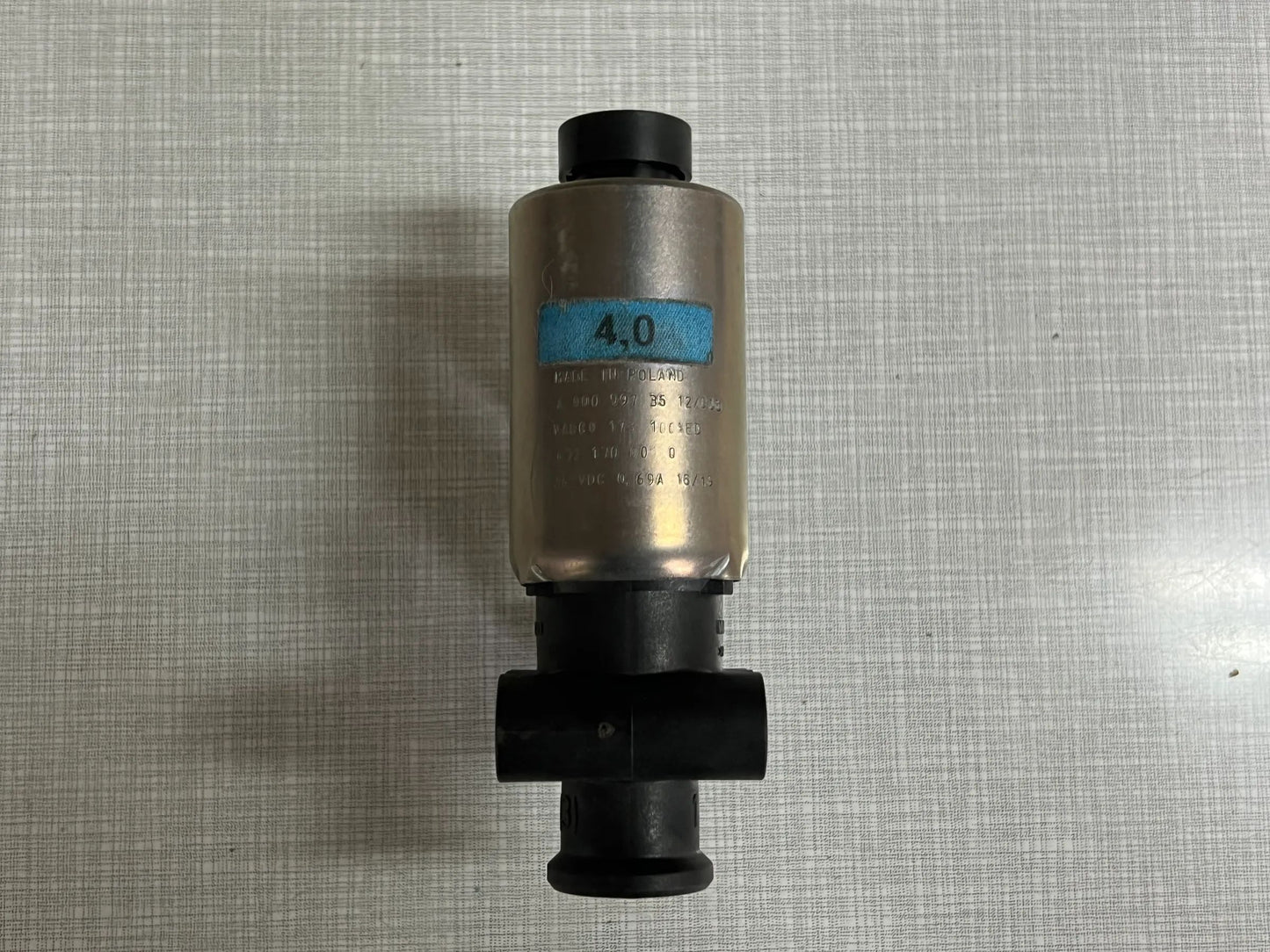 Original Mercedes-Benz 3-2-PNEUMATIK-WEGEVENTIL A0009973512 NEU