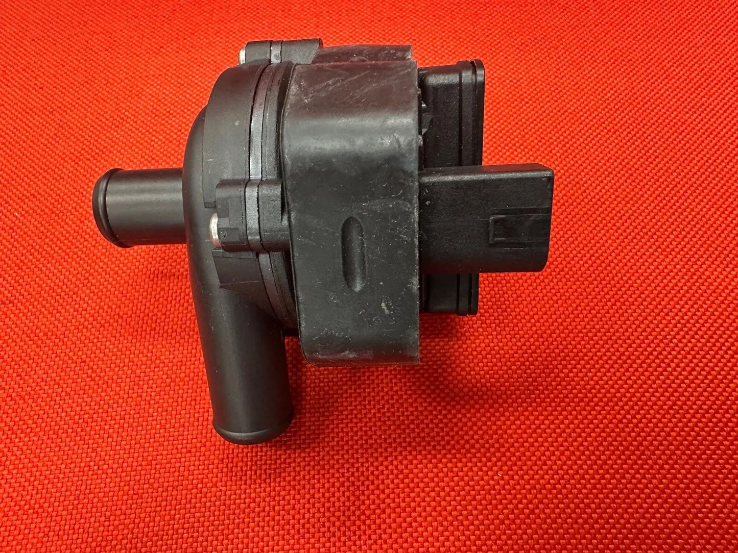 ORIGINAL Bosch 027758 Zusatzwasserpumpe Wasserpumpe Pumpe für Audi VW Seat Skoda