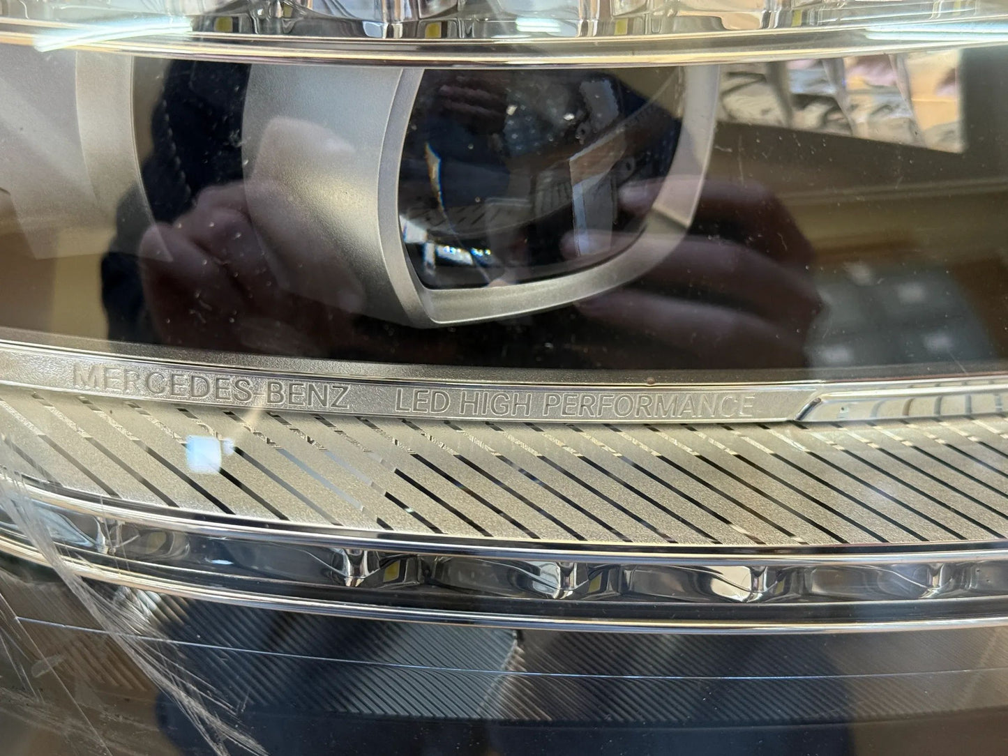 Original Mercedes-Benz C218/X218 Scheinwerfer A2188203659