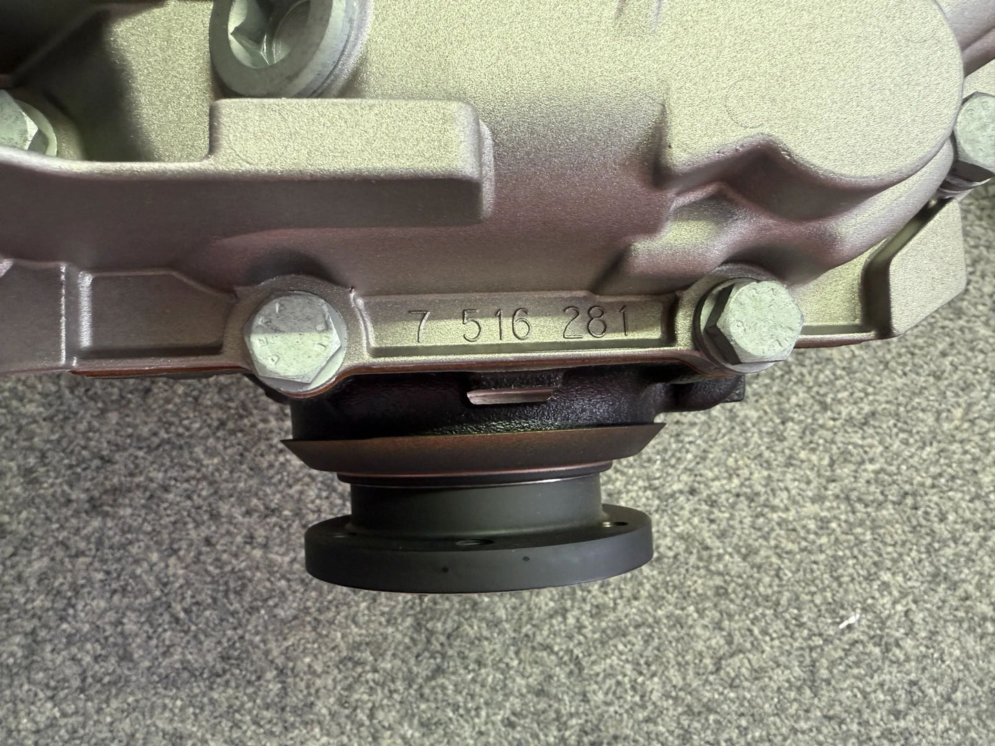 ORIGINAL BMW Hinterachsgetriebe 7516880 33107516880 NEU