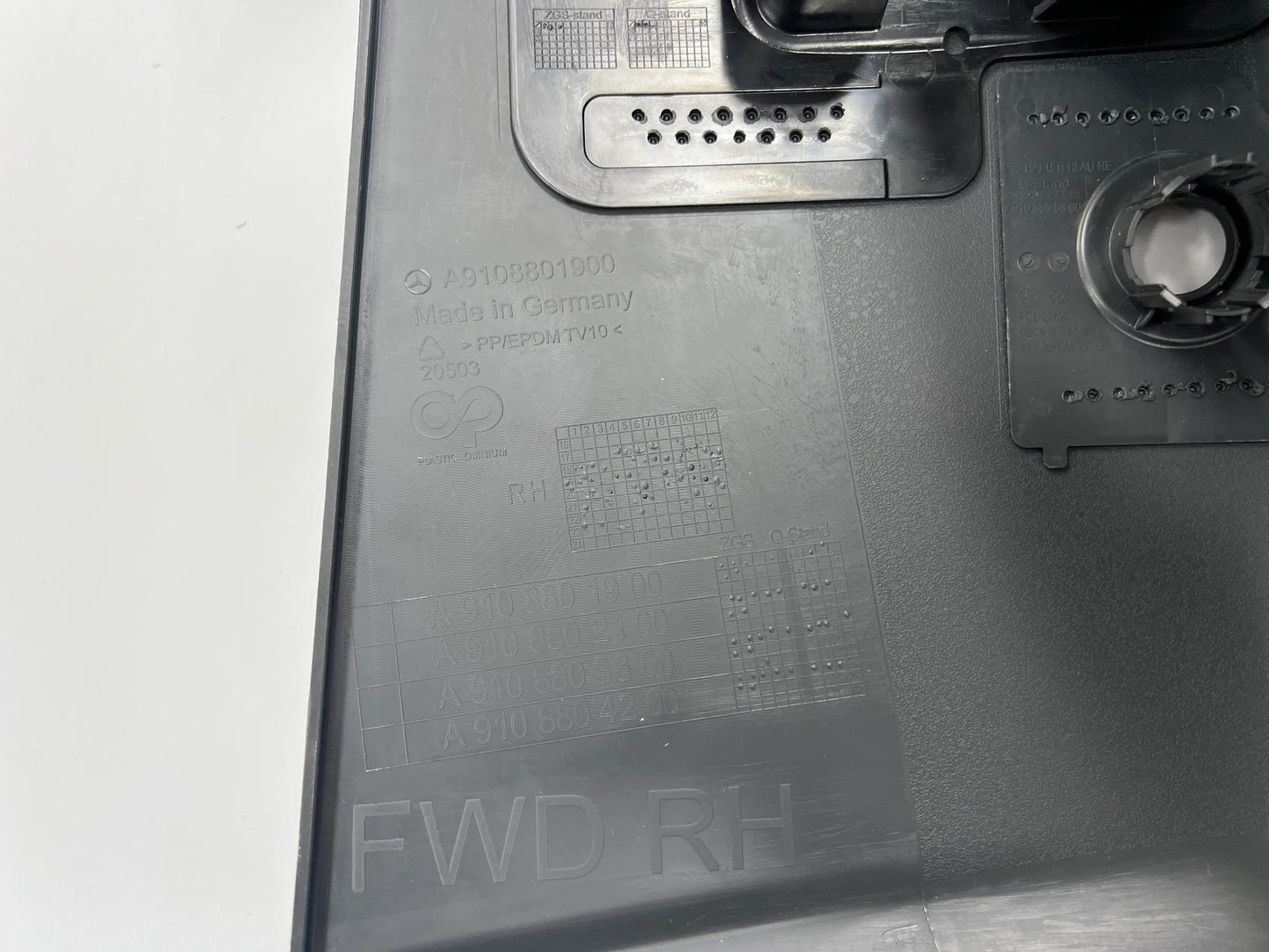 ORIGINAL Mercedes Benz Sprinter Stoßstangenecke rechts hinten A9108801900 NEU