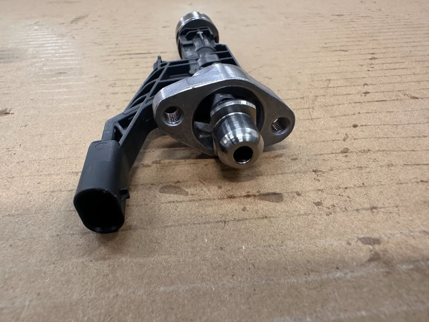 Original BMW Injektor 8744746 13538744746 NEU