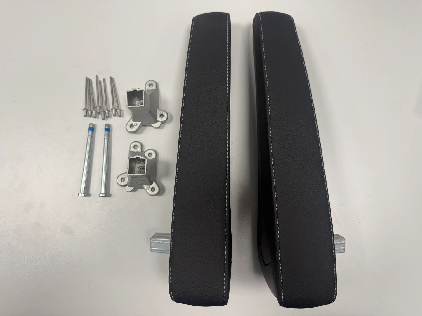 ORIG. Mercedes Benz W447 V-Klasse/Vito Armlehne rechts+links Kunstleder Schwarz