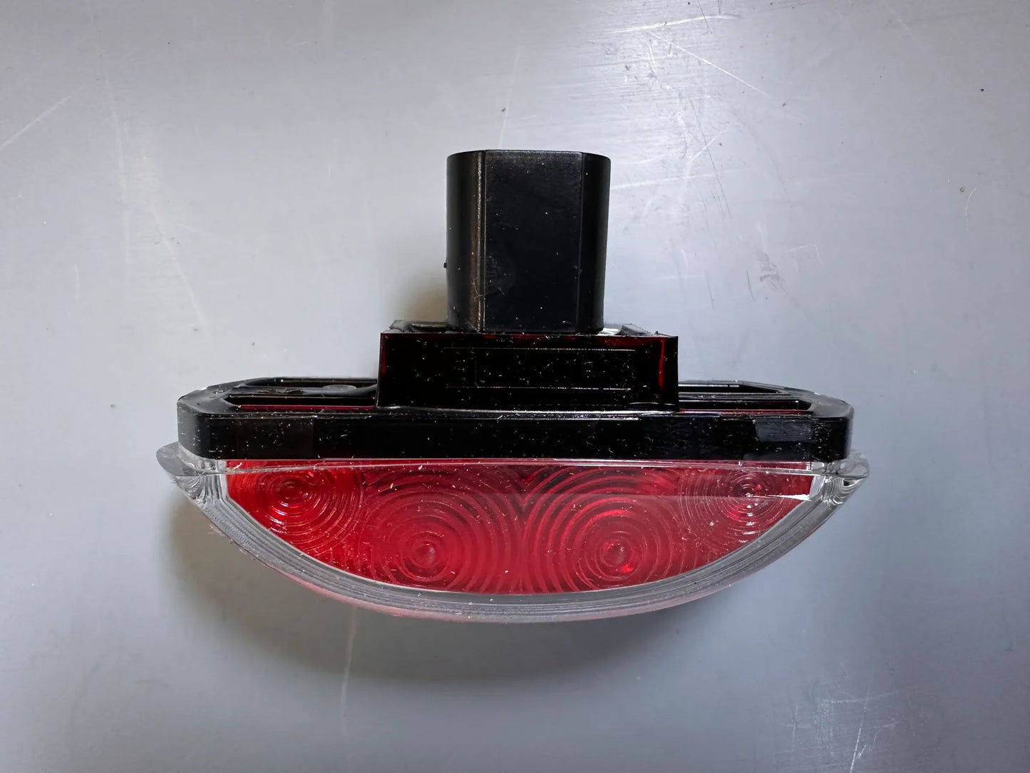 Original Hella Umrissleuchte 2XS 205 020-131 NEU
