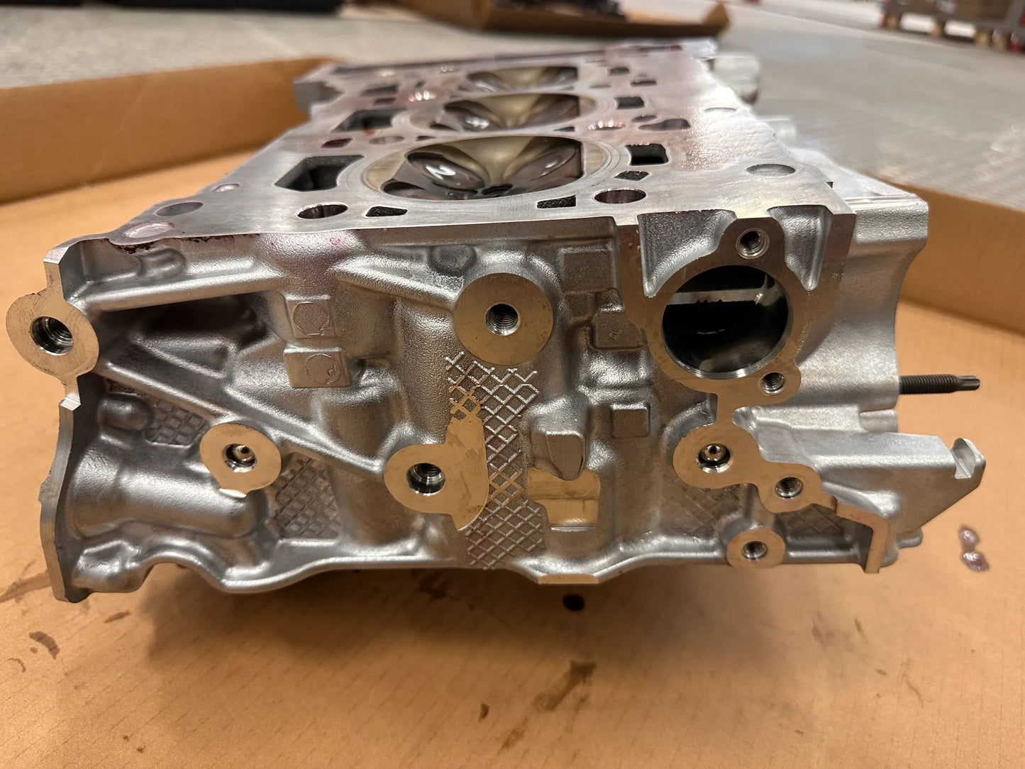 Original BMW Zylinderkopf  7829177 M070H179 NEU