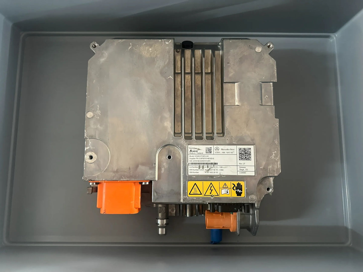 Original Mercedes Benz Steuergerät Batterieladung A0009009352 NEU