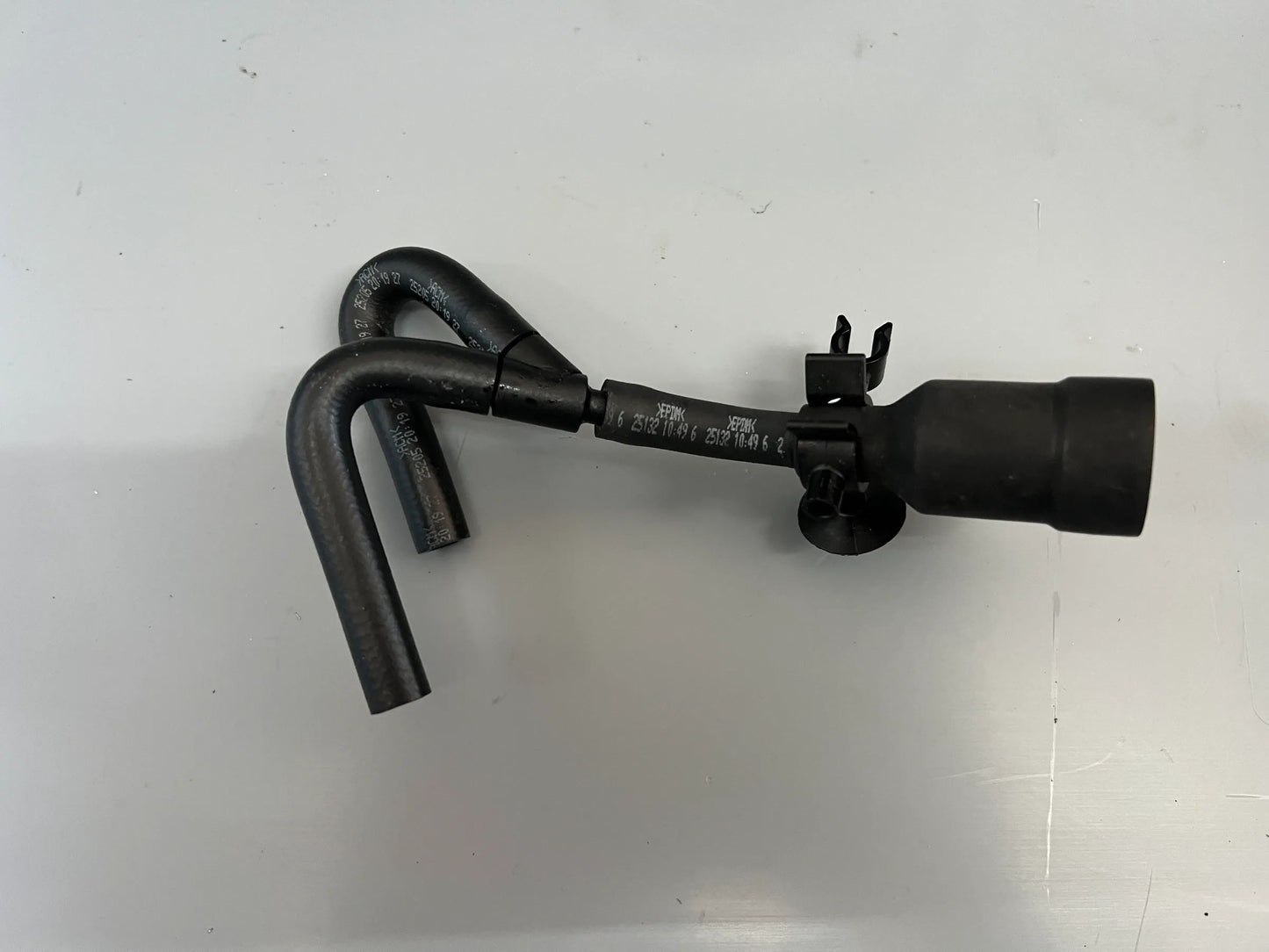ORIGINAL Mercedes Benz Leckkraftstoff-Schlauch A6560701832 NEU