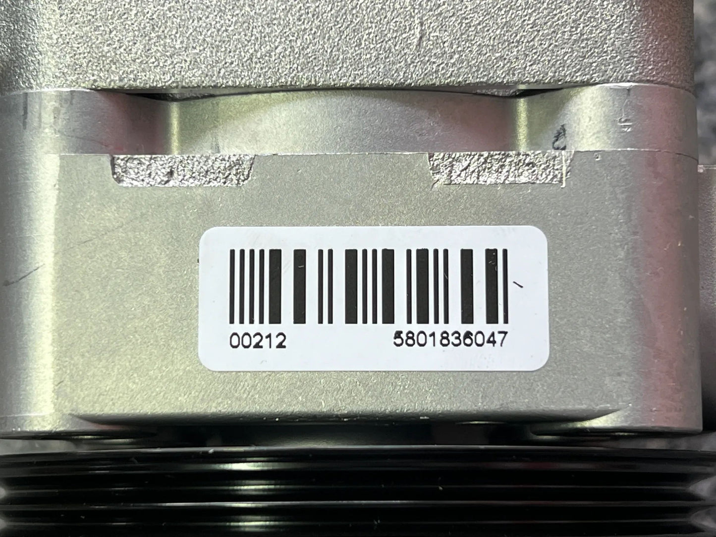 Original Iveco Ölpumpe Servolenkung 5801836047 Bosch 7612955127 5801836047 NEU