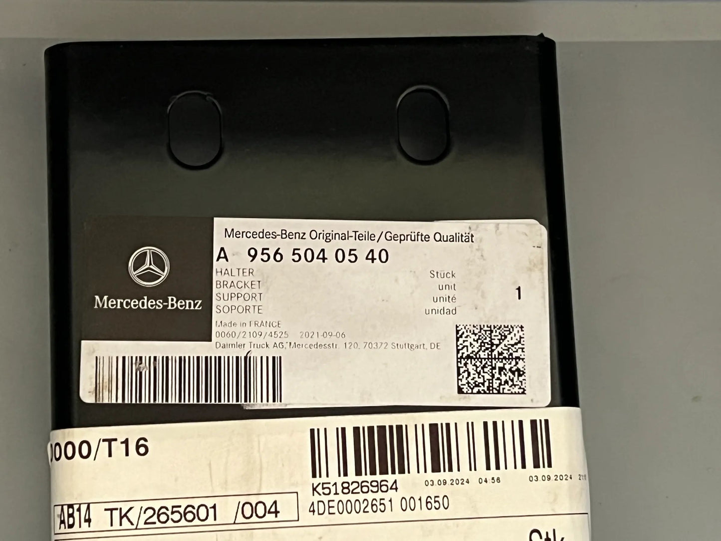 Original Mercedes-Benz Halter A9565040540 NEU