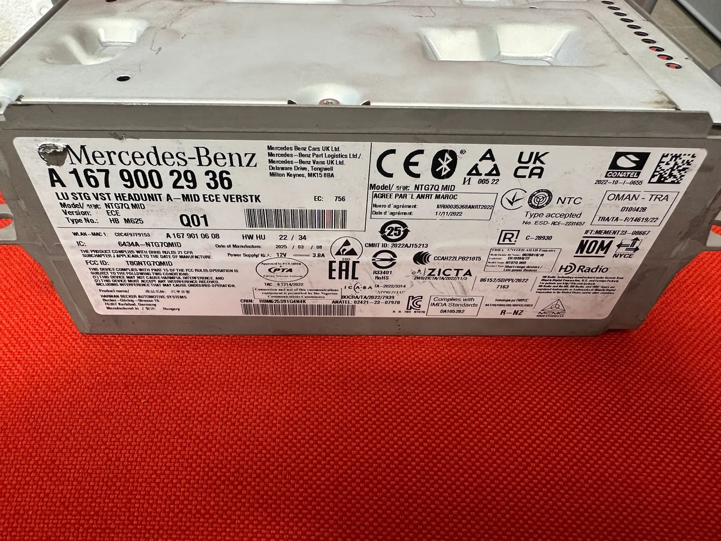 MERCEDES BENZ STEUERGERÄT AUDIOSYSTEM / RADIO-CD / NTG7Q / 2960677 A1679002936