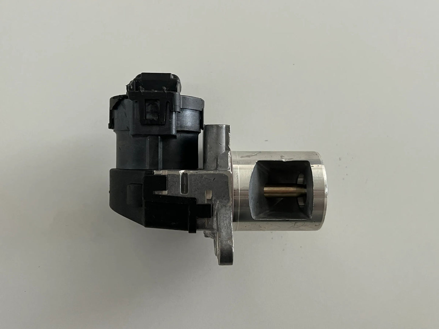 ORIGINAL Mercedes-Benz OM 642 Abgasrückführventil Ventil A6421401060 NEU