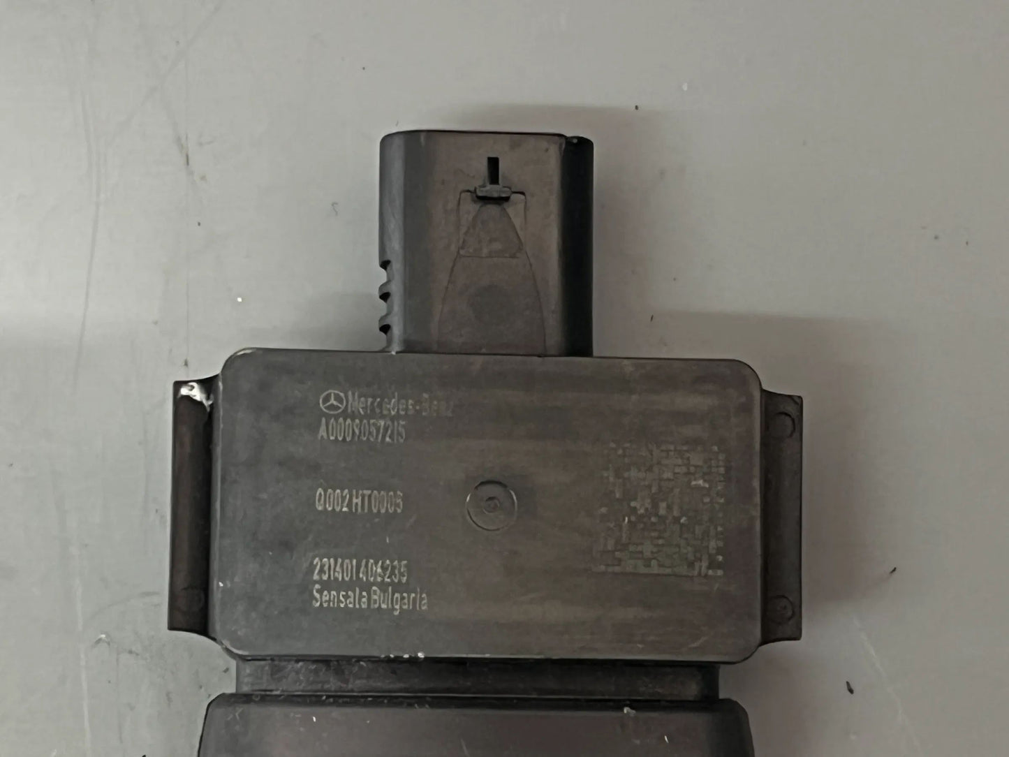 Original Mercedes Benz Temperatursensor A0009057215 NEU