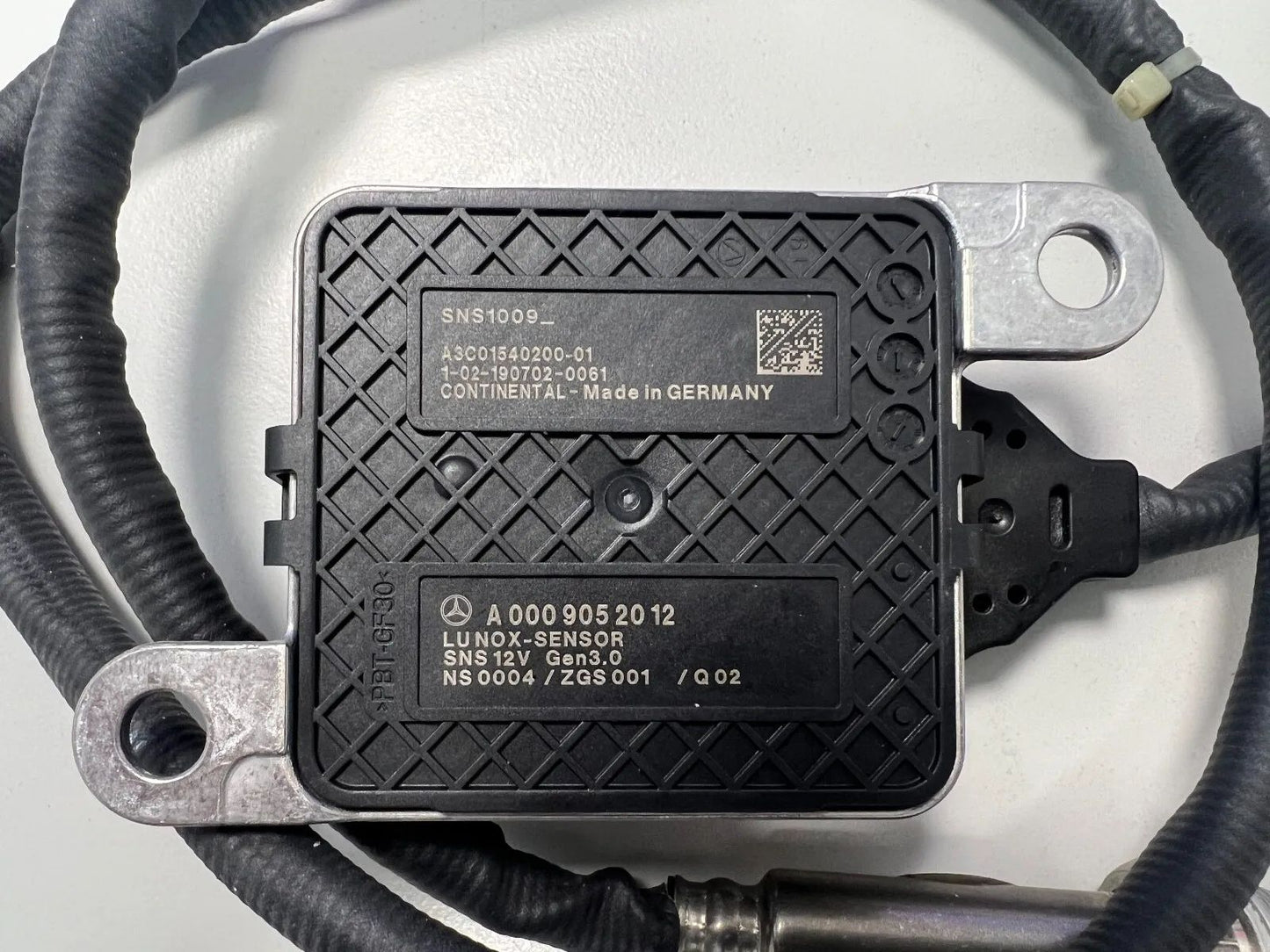 ORIGINAL Mercedes Benz Nox Sensor Lambdasonde A0009052012 NEU