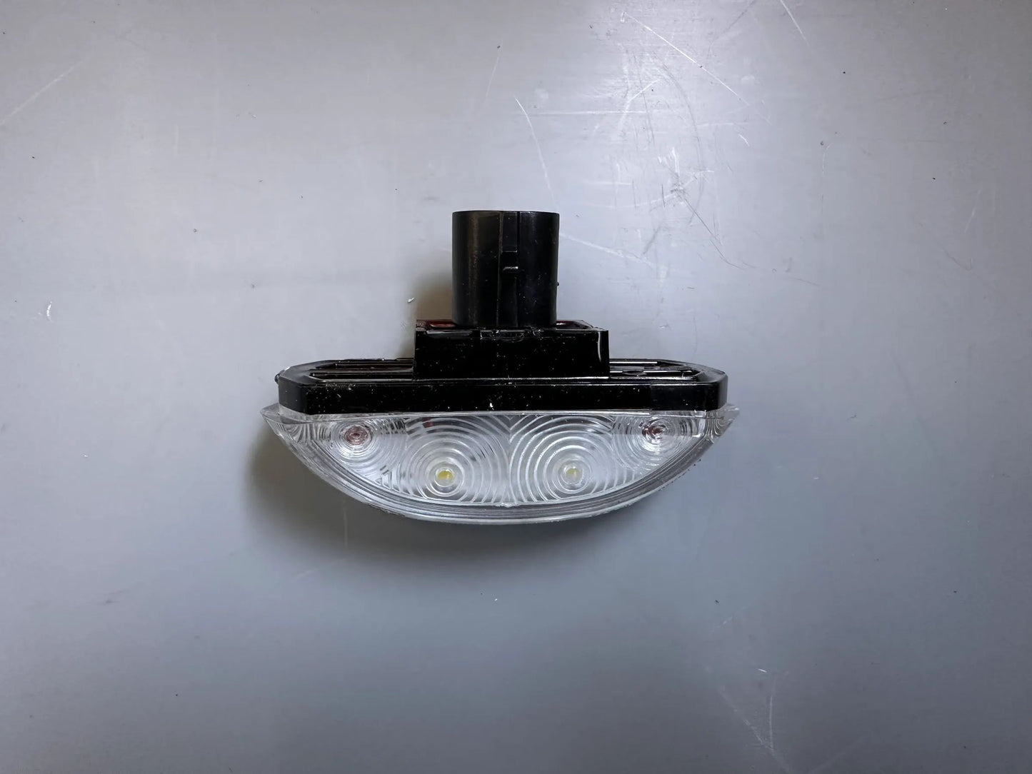 Original Hella Umrissleuchte 2XS 205 020-131 NEU