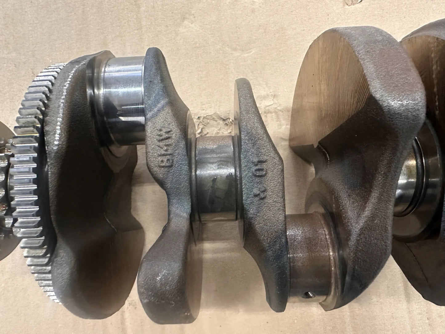 Original BMW Kurbelwelle 8471863 1020798 NEU