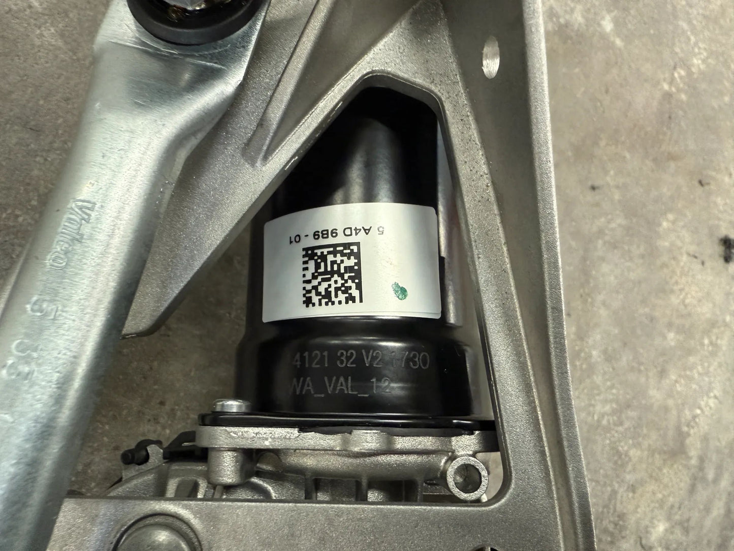 Original BMW i20 iX Gestänge Scheibenwischer mit Motor 5A4D9B9 NEU