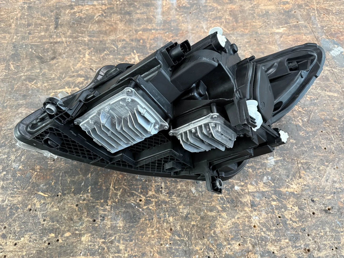 Mercedes-Benz V-Klasse/Vito W447 Frontscheinwerfer Rechts LED A4479063301 NEU