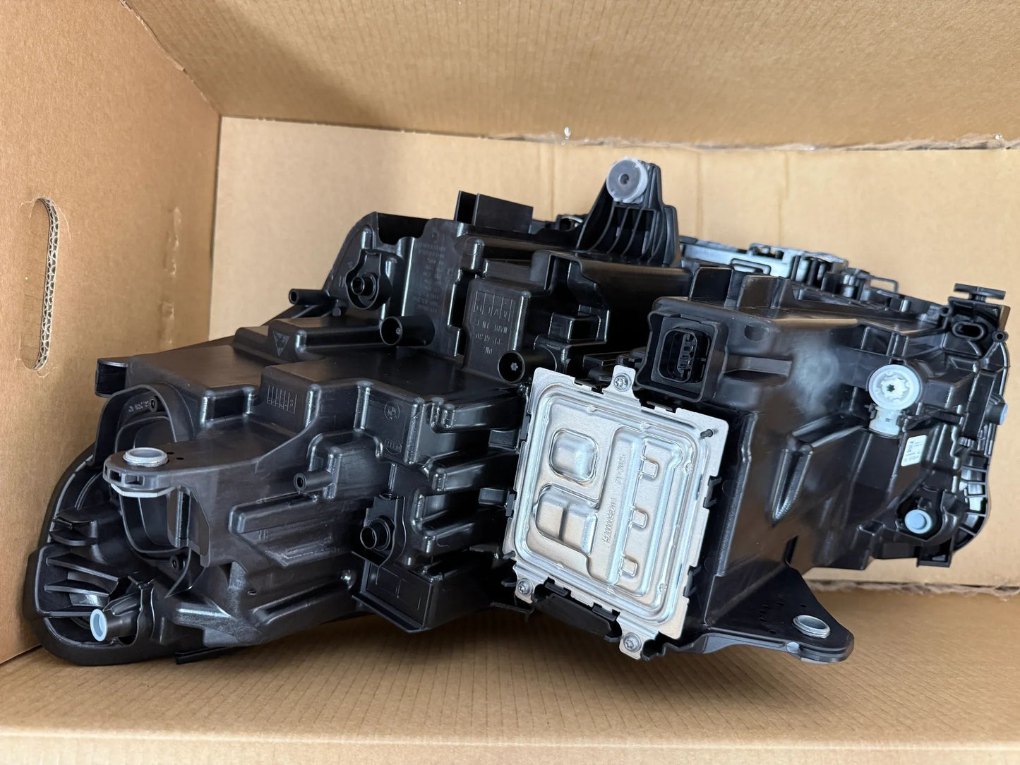 Original BMW X1 U11 LED-Scheinwerfer Rechts mit Steuergerät 5A9A234 NEU