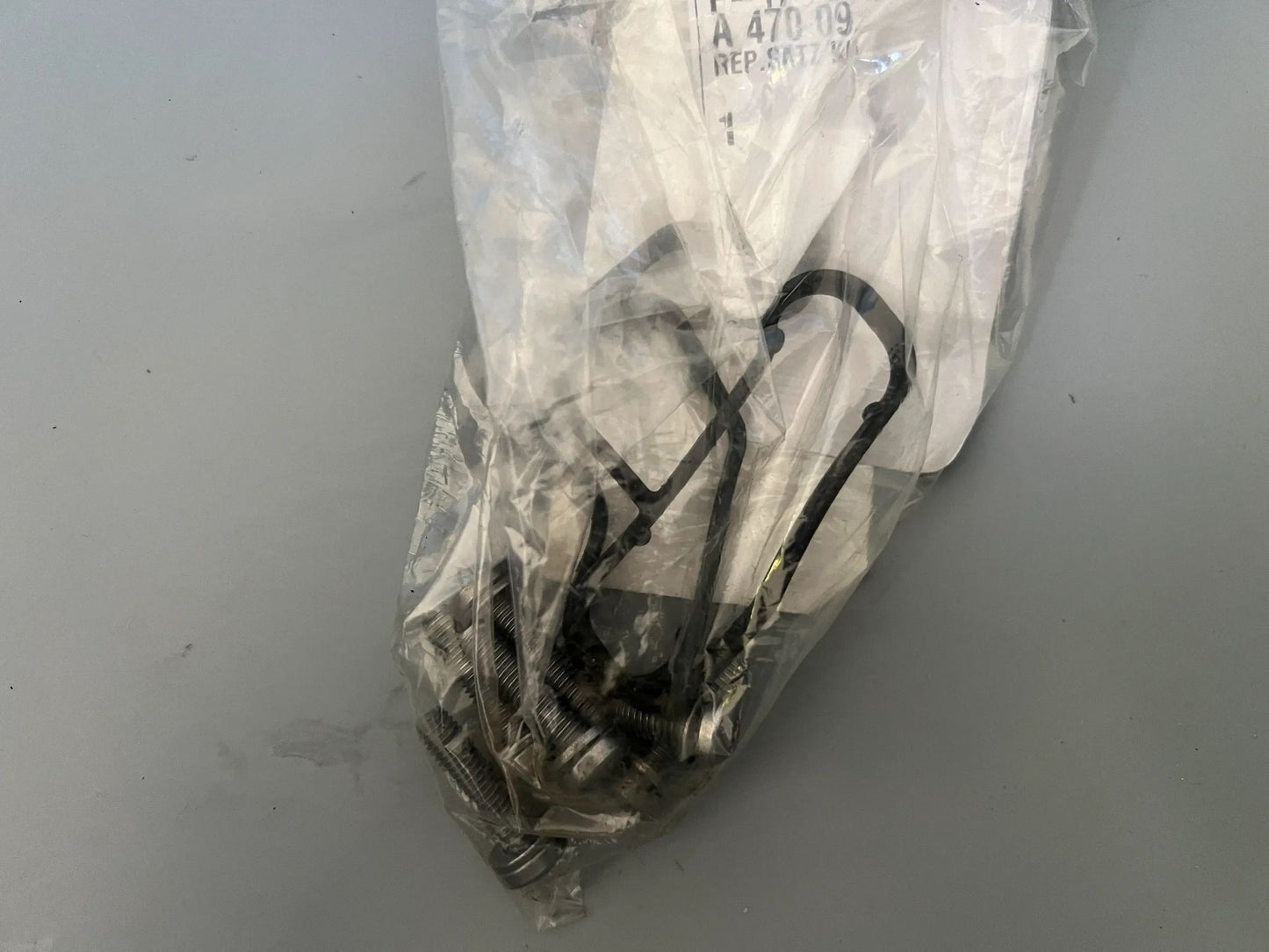 Original Mercedes-Benz Reparatursatz Kraftstoffkühler A4700900579 NEU