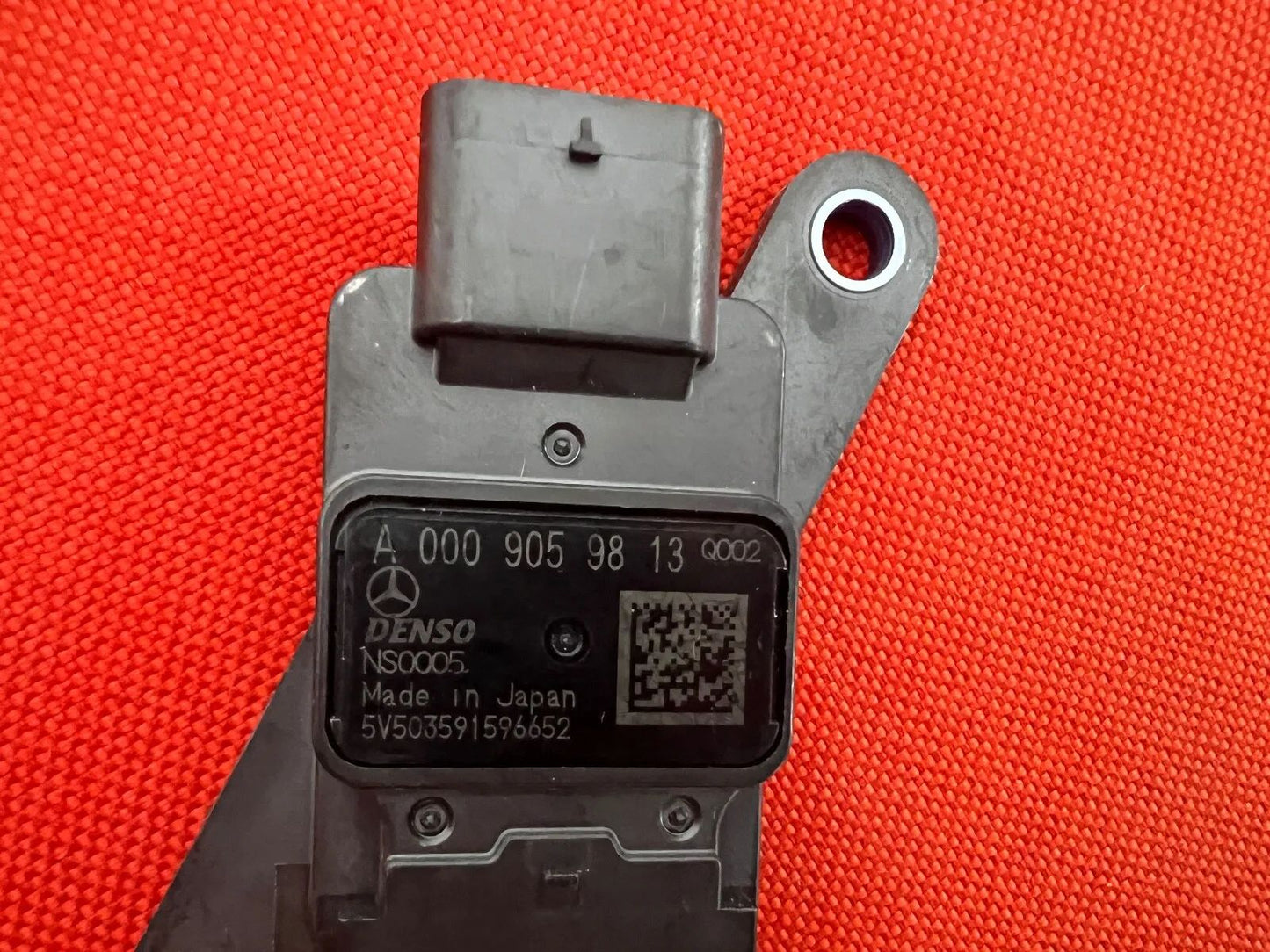 Original Mercedes BENZ NOx Sensor A0009059813 NEU