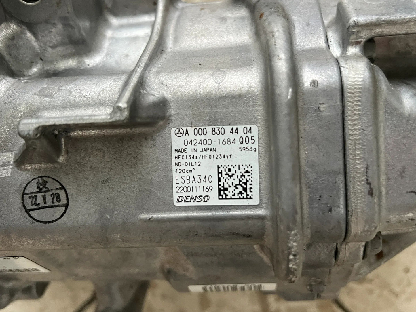 Original Mercedes-Benz Kältemittelverdichter Klimakompressor A0008304404 NEU