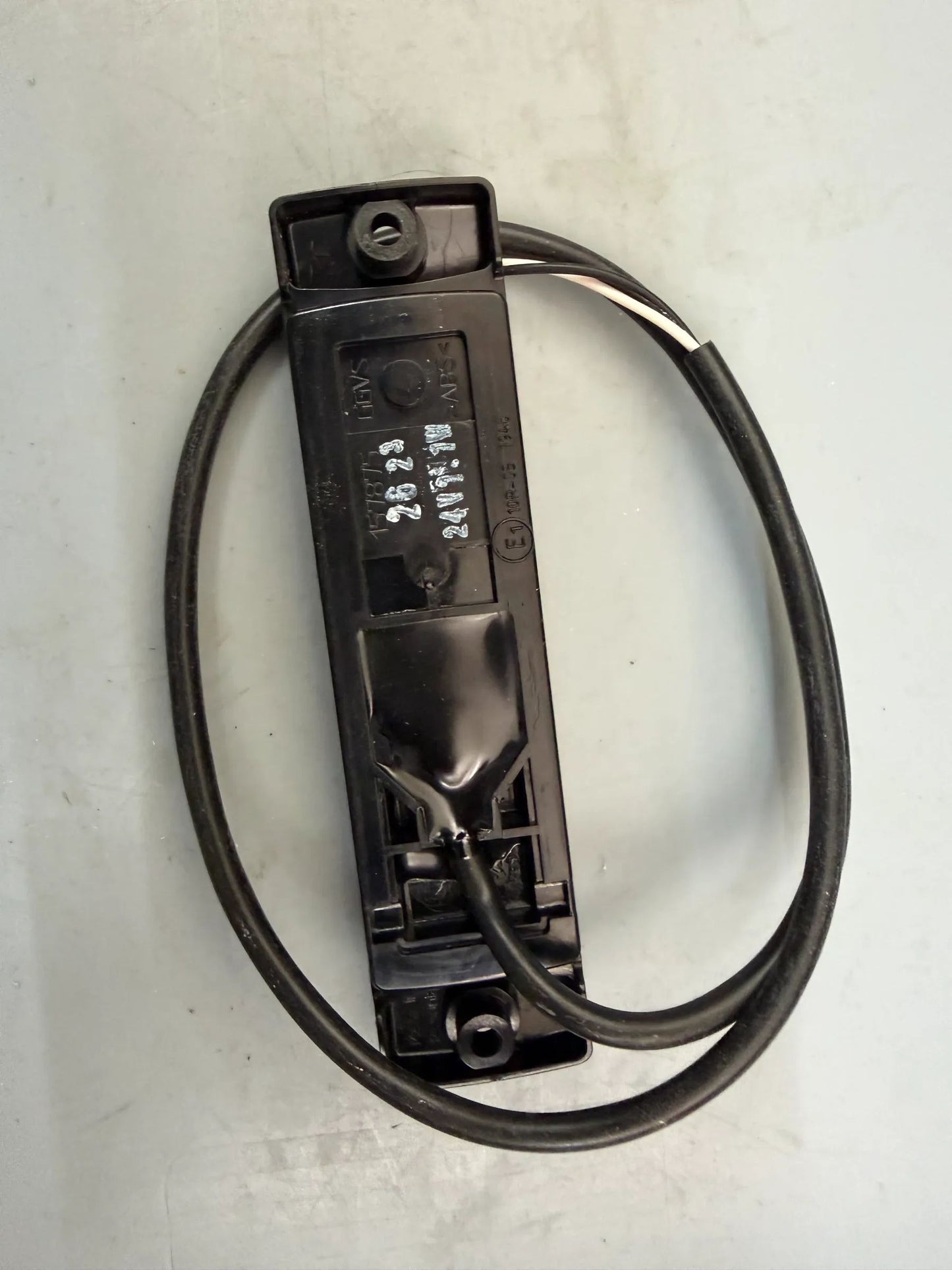 Original Hella Begrenzungsleuchte 2TM 008 645-951 NEU