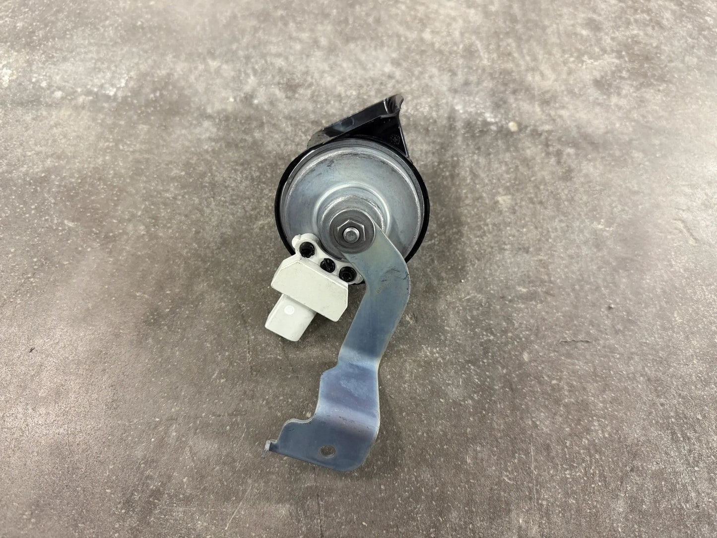 Original BMW I12 i15 i8 Hupe Fanfare Tiefton elektronisch 7410480 5A70162 NE