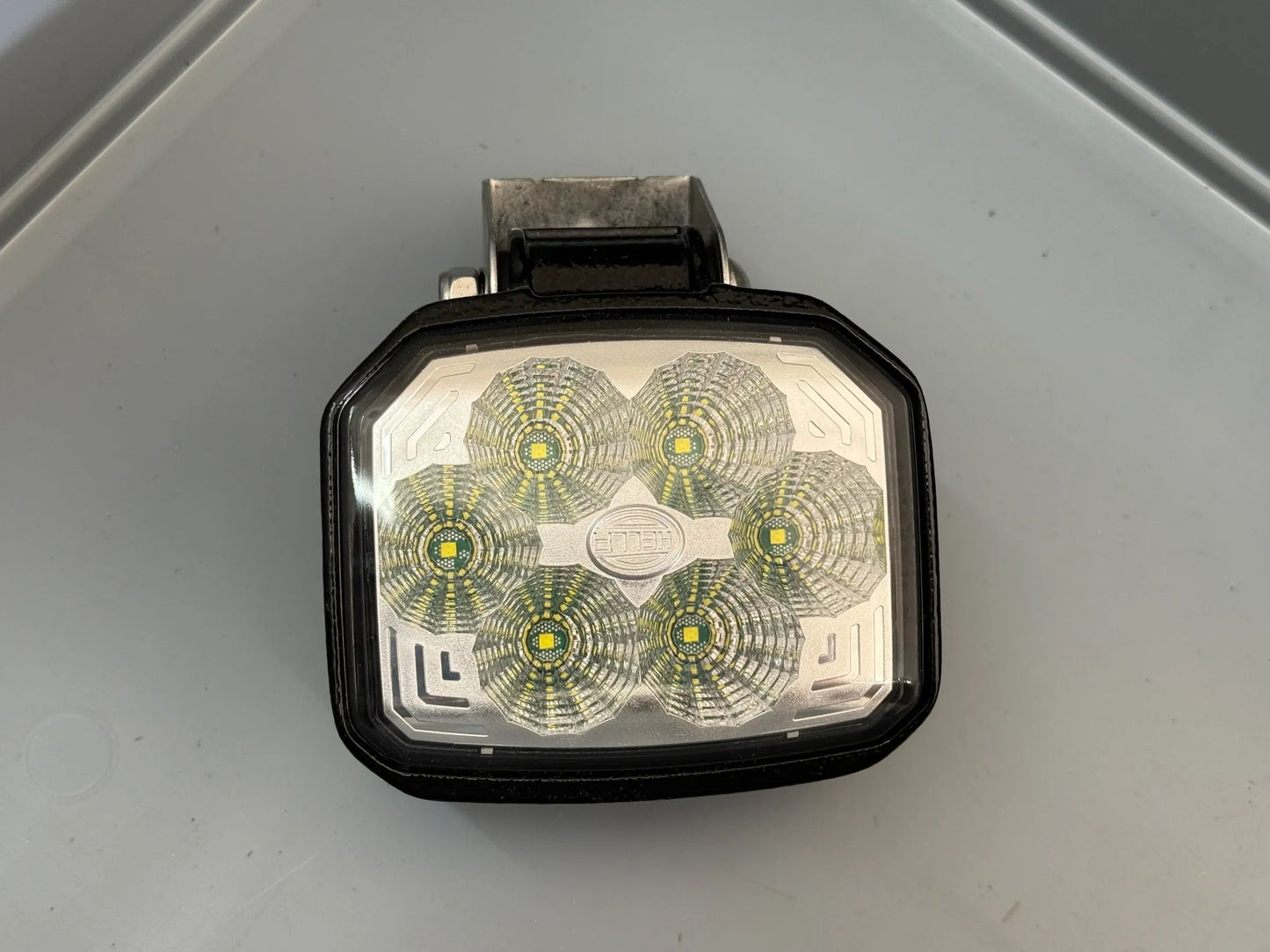 Original Hella Arbeitsscheinwerfer 1GA 996 188-001 NEU