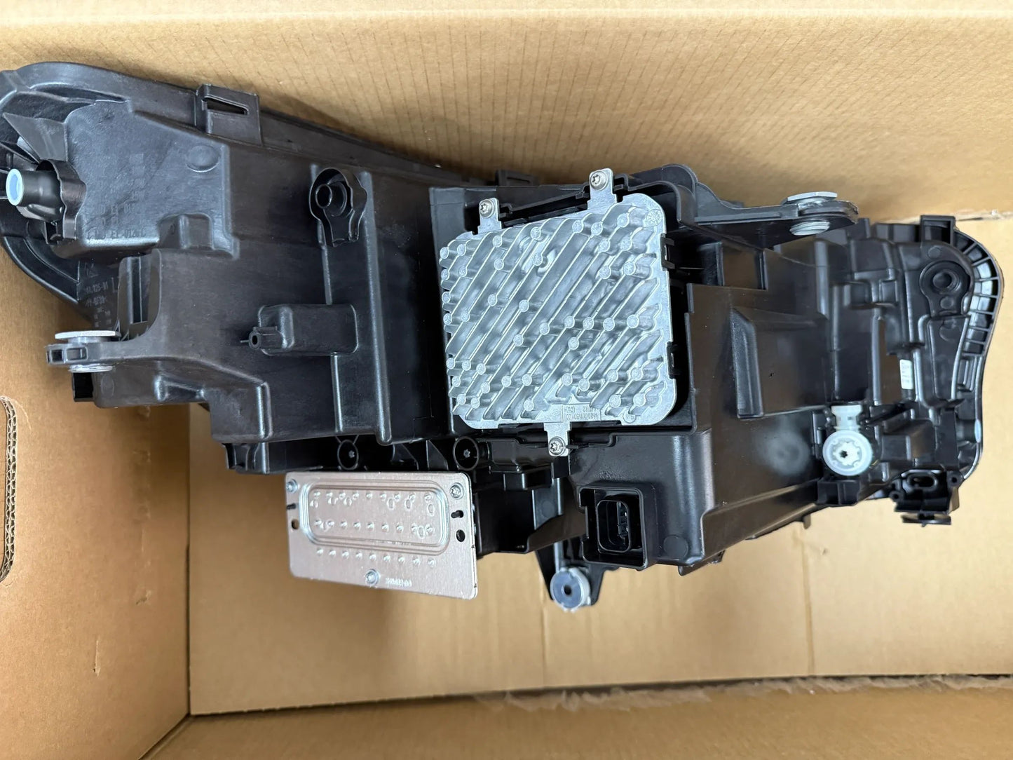 Original BMW X1 U11 LED-Scheinwerfer Links mit Steuergerät 5A9A227 NEU