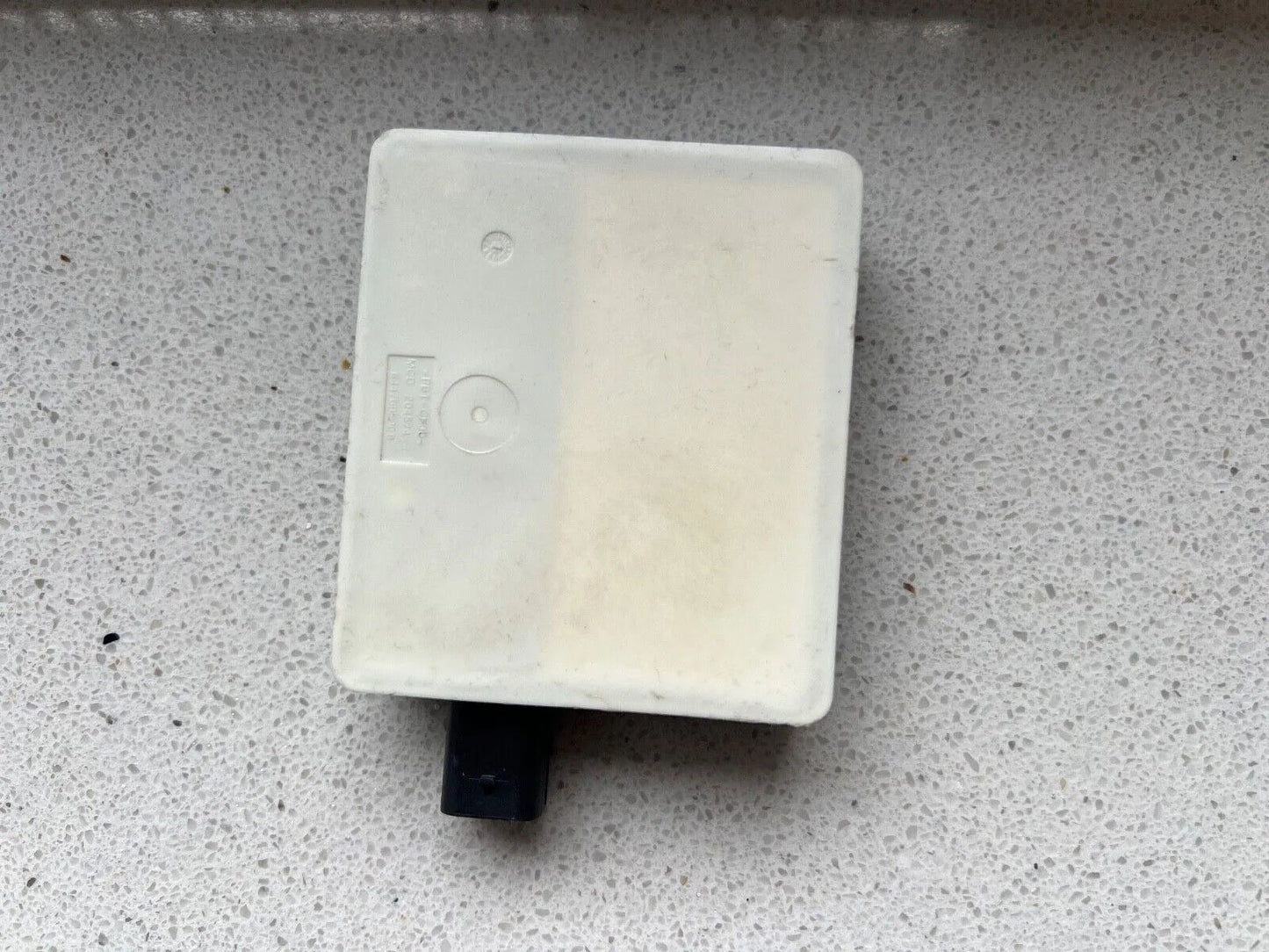 ORIGINAL Mercedes-Benz Radarsensor Totwinkelassistent A0009004639 NEU