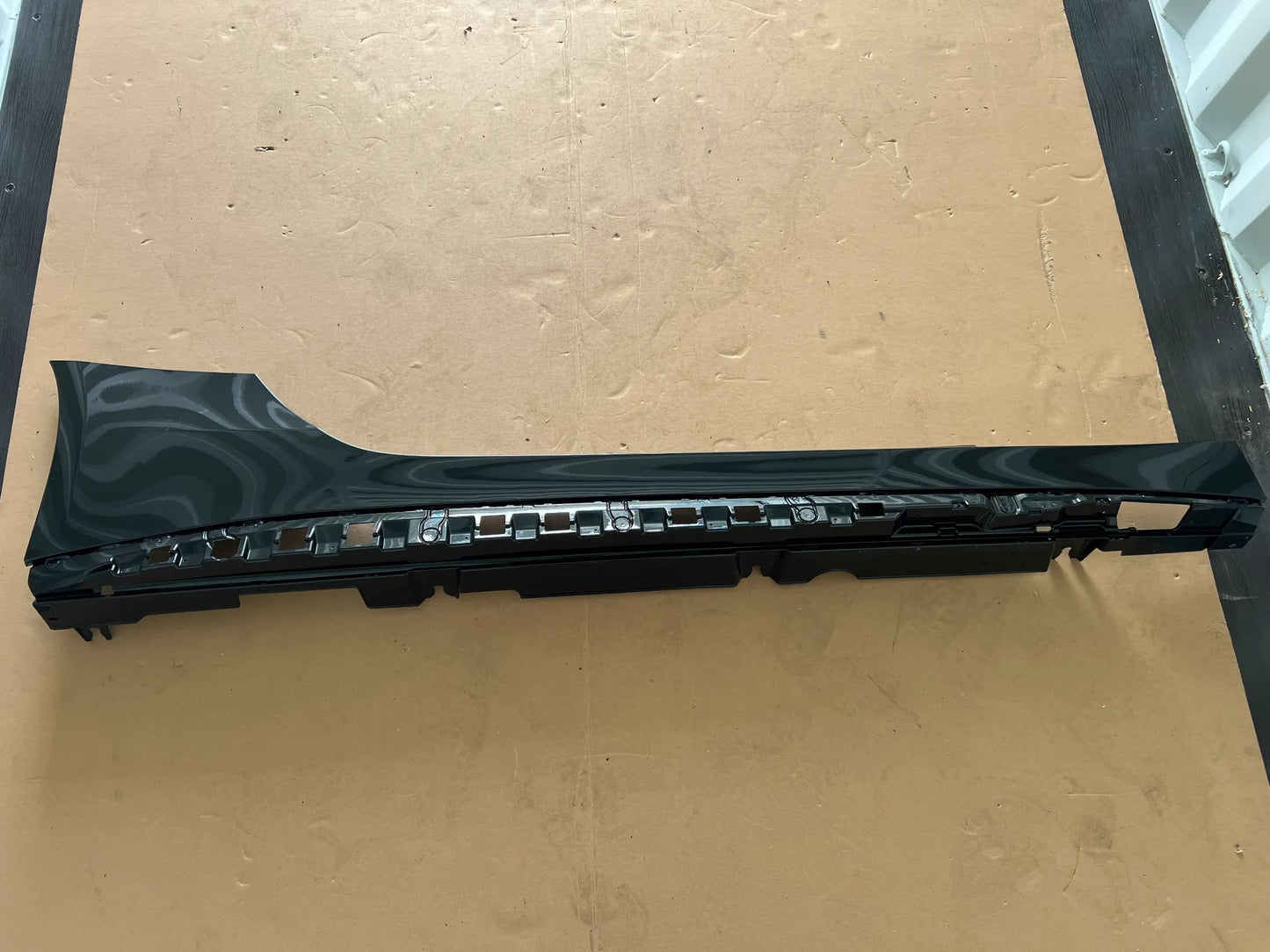 Mercedes-Benz SL 63 AMG W232 Längsträger Verkleidung Rechts Außen A2326901402