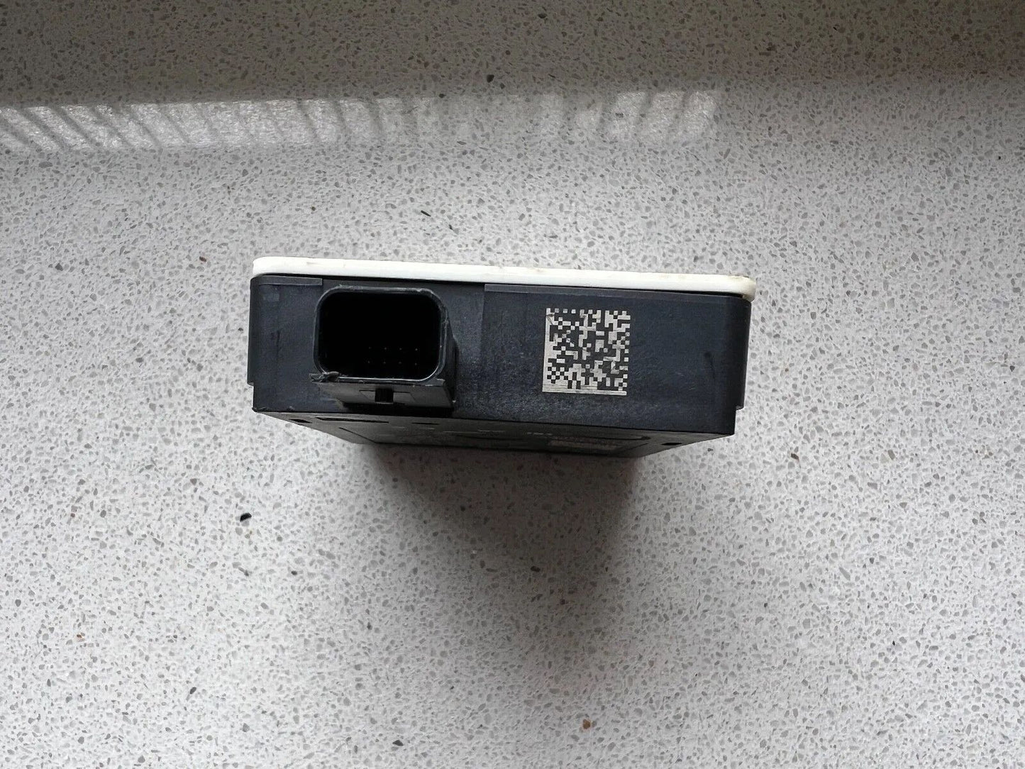 ORIGINAL Mercedes-Benz Radarsensor Totwinkelassistent A0009004639 NEU