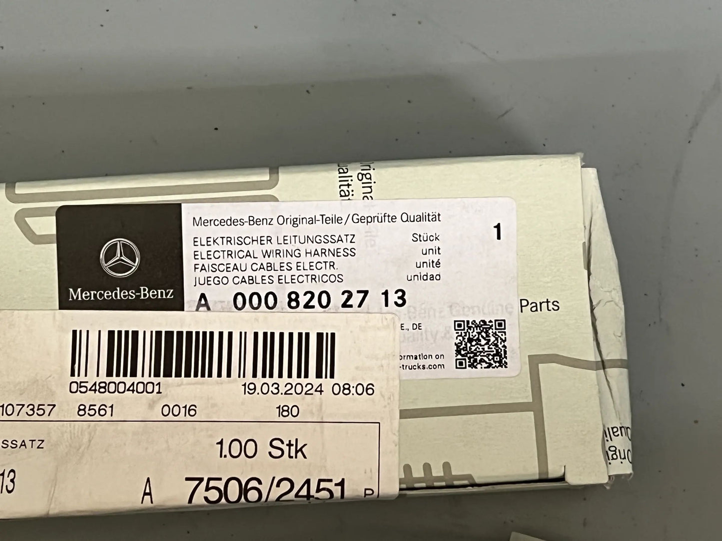 ORIGINAL Mercedes Benz Elektrischer Leitungssatz A0008202713 NEU