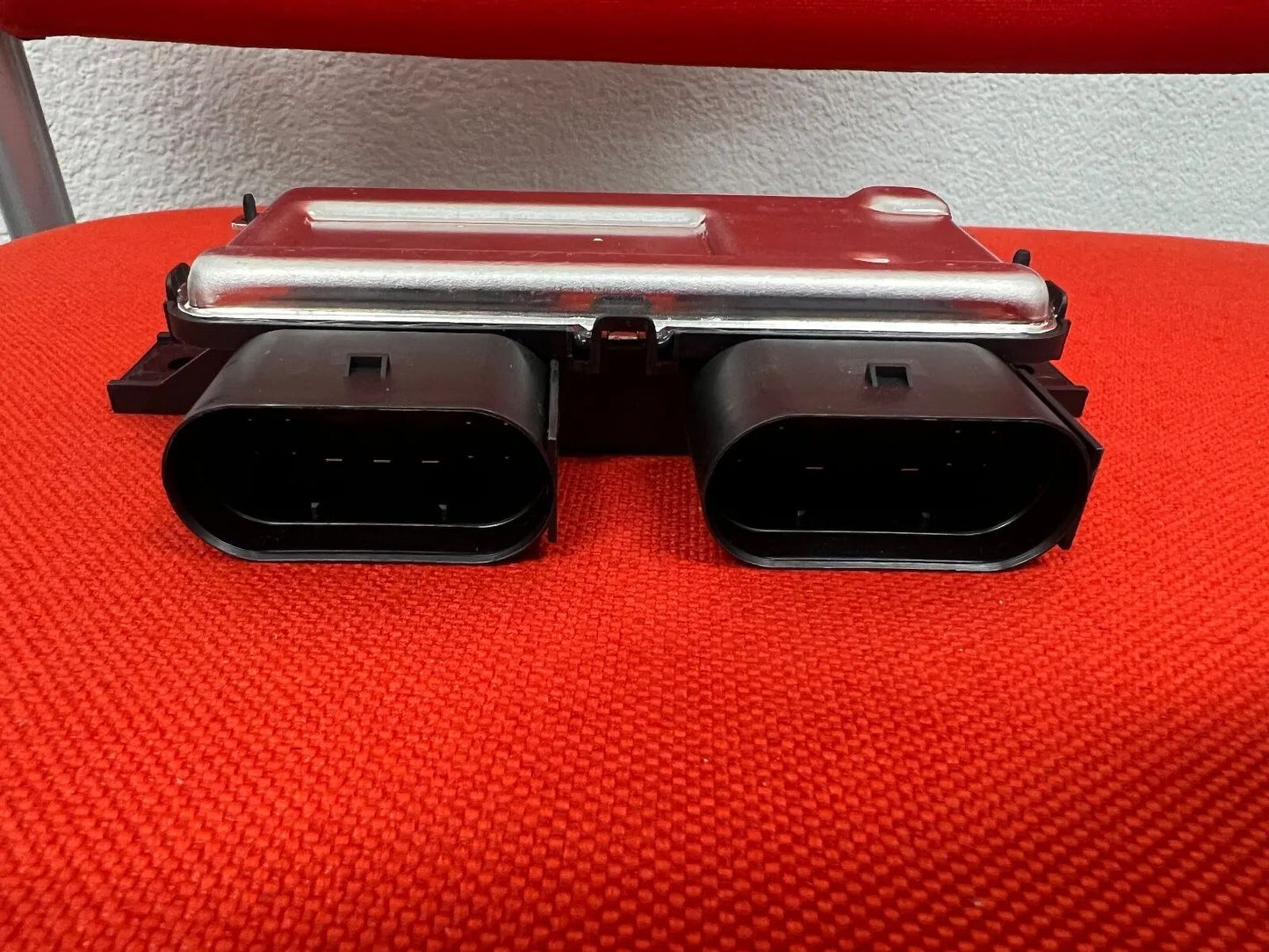 Mercedes CLA W118 C118 35 AMG A0009008214 Kraftstoffpumpe Steuergerät Kraftstoff