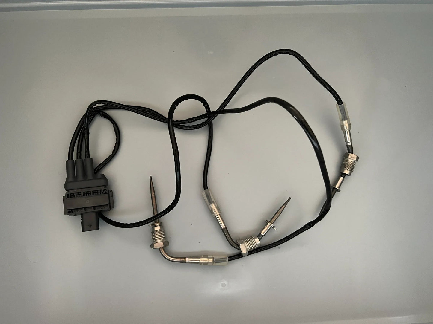 Original Mercedes-Benz Temperatursensor A0009054723 NEU