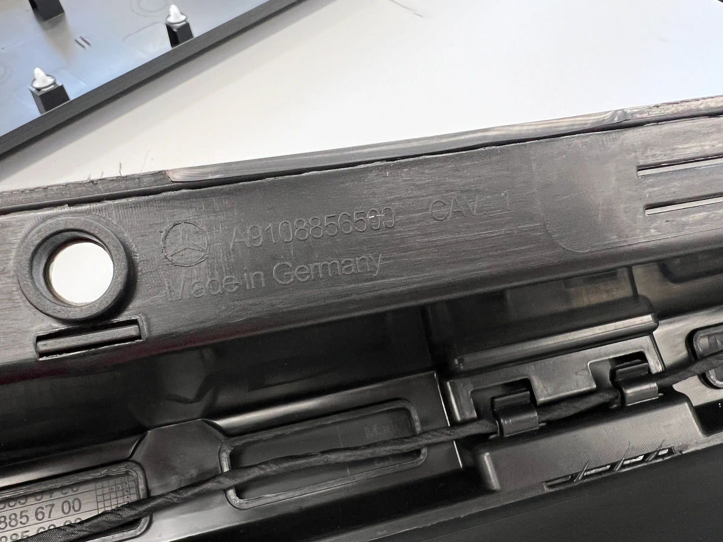 ORIGINAL Mercedes-Benz Sprinter Stoßfänger hinten mitte A9108856400