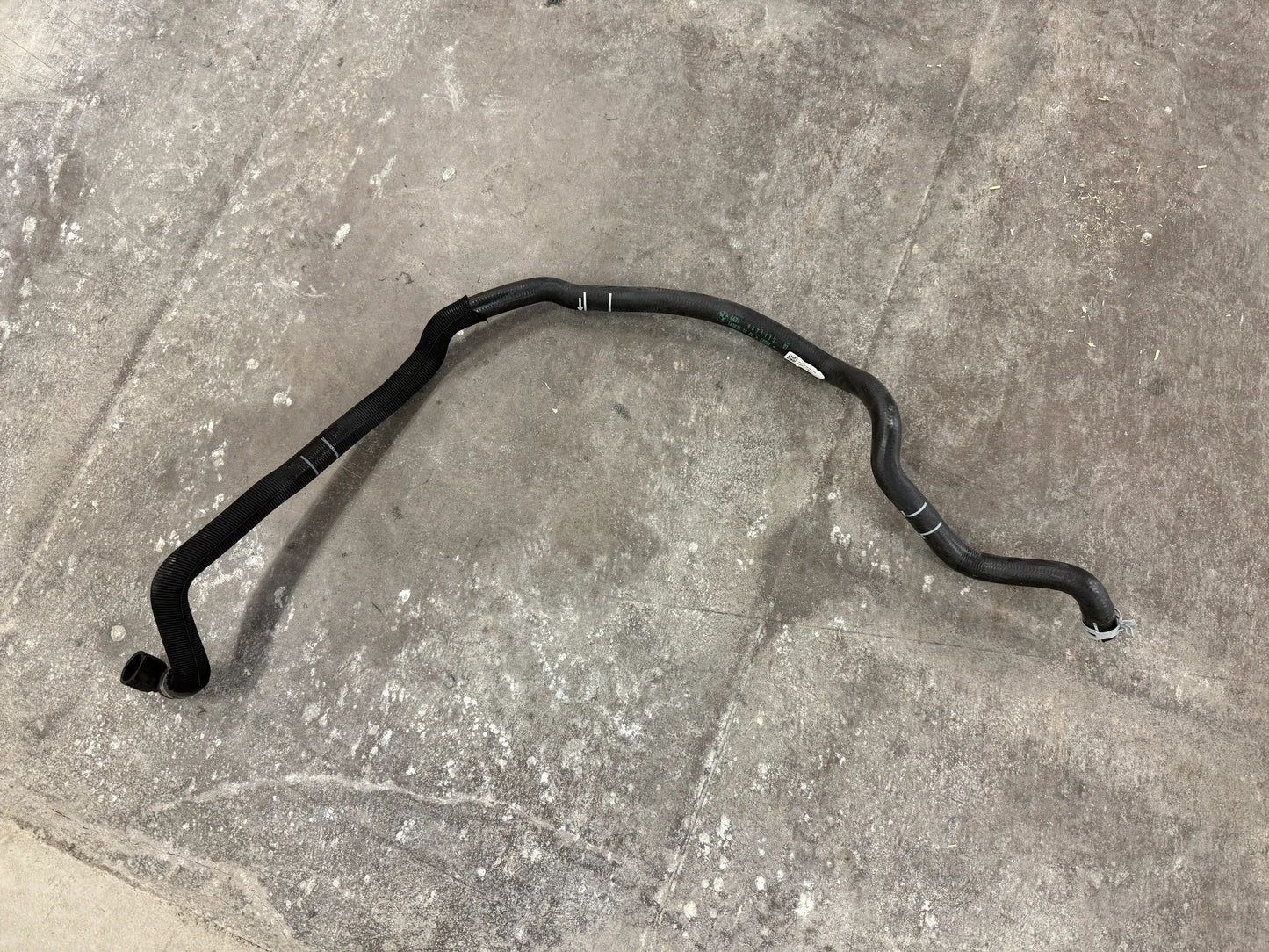 Original BMW Schlauch Kühlmittelkühler 9471113 NEU