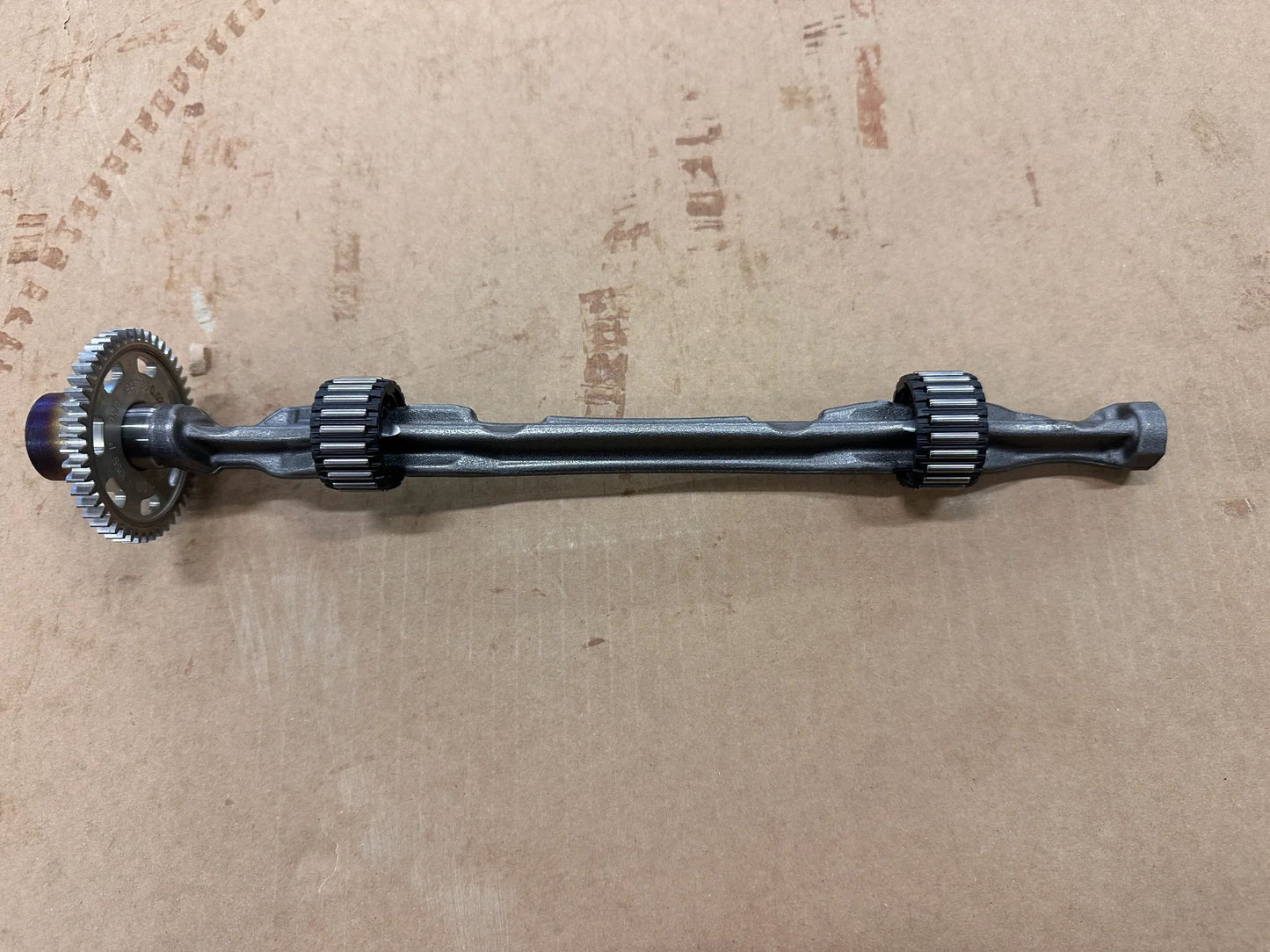 Original BMW Ausgleichswelle mit Zahnrad 8487233 11278487233 NEU