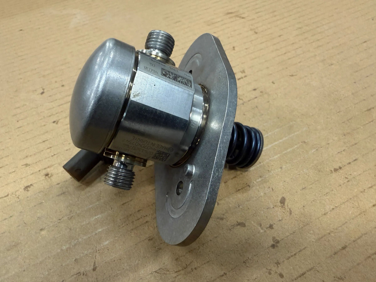 Original BMW Hochdruckpumpe 7934496 13517934496 NEU