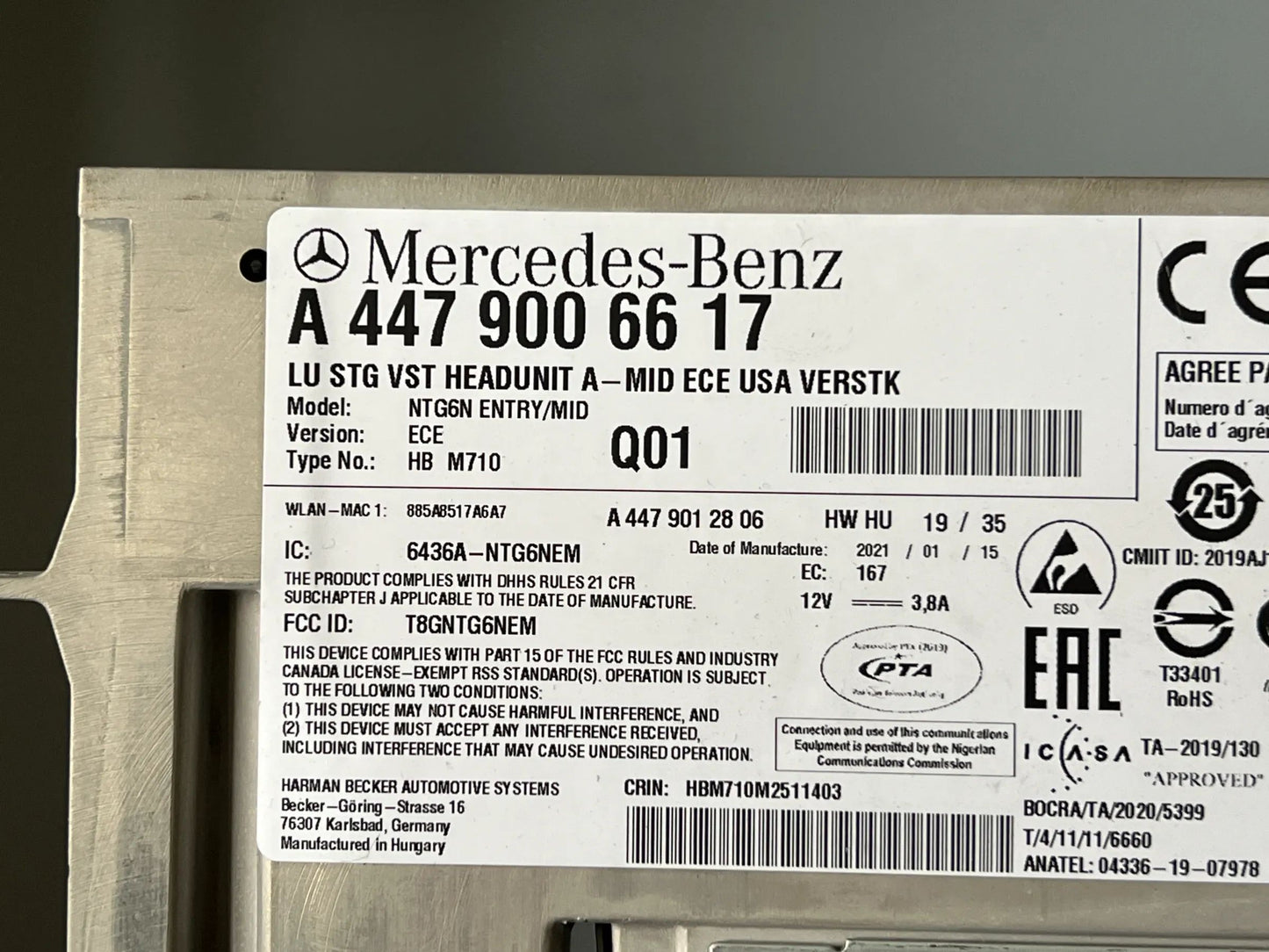 Original Mercedes-Benz Steuergerät Headunit A4479006617 NEU