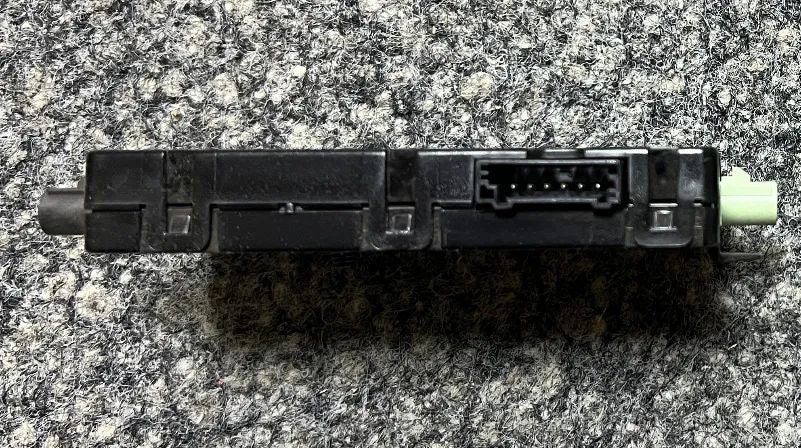 Original BMW 5er/7er G30/G11/G12 Steuergerät für die Telematik-Antenne 8735981 N