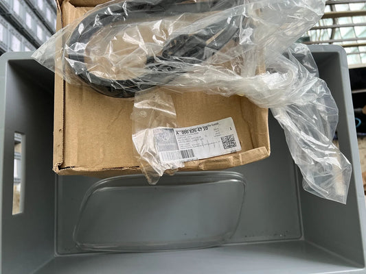 Original Mercedes-Benz Actros Teilesatz Lichtscheibe A0008264710 NEU